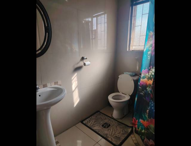2 BEDROOM SIMPLEX FOR SALE IN BELLAIR